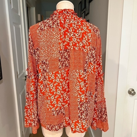ANDTHEWHY red peasant patchwork floral top with ties at neck - Picture 6 of 11
